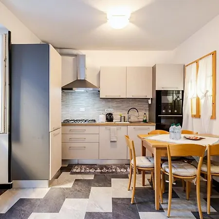 Apartment Mv - Trilocale, Box Coperto A 15 Minuti Dal Centro *